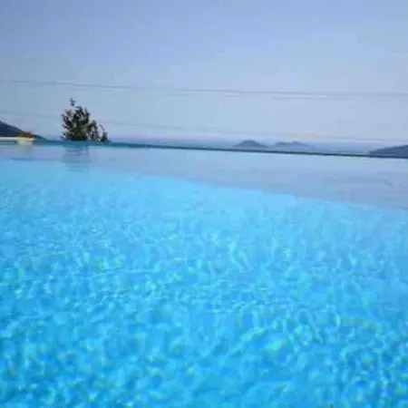 Villa Deniz Manzarali Ozel Havuzlu *